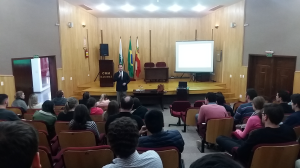 Educao Mdica Continuada promove palestra para acadmicos da Unicesumar