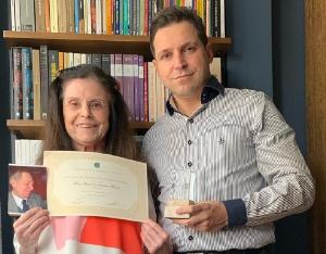 Pediatra Maria Isabel da Fonseca Martins entre as 14 mdicas merecedoras do Diploma de Mrito tico