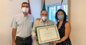 Professor Ascncio Garcia Lopes recebe Diploma de Honra ao Mrito tico pelos 70 anos de Medicina