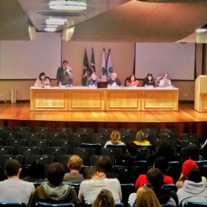Julgamento simulado encerra semana de aulas para alunos da Fepar, em Curitiba