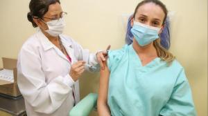 Ministrio da Sade anuncia dose de reforo da vacina para profissionais de sade