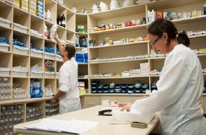 Farmcias do Estado adotam medidas preventivas e procedimentos para agilizar entrega de medicamentos