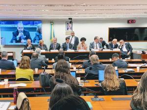 CFM participa de debate na Cmara dos Deputados sobre defasagem da tabela do SUS