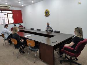 Delegacia Regional do CRM-PR em Maring recepciona trs novos mdicos